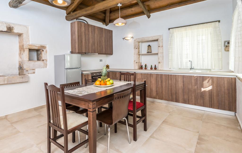 Villa Callisto- Elegant Restored Villa With Pool Yírion Extérieur photo