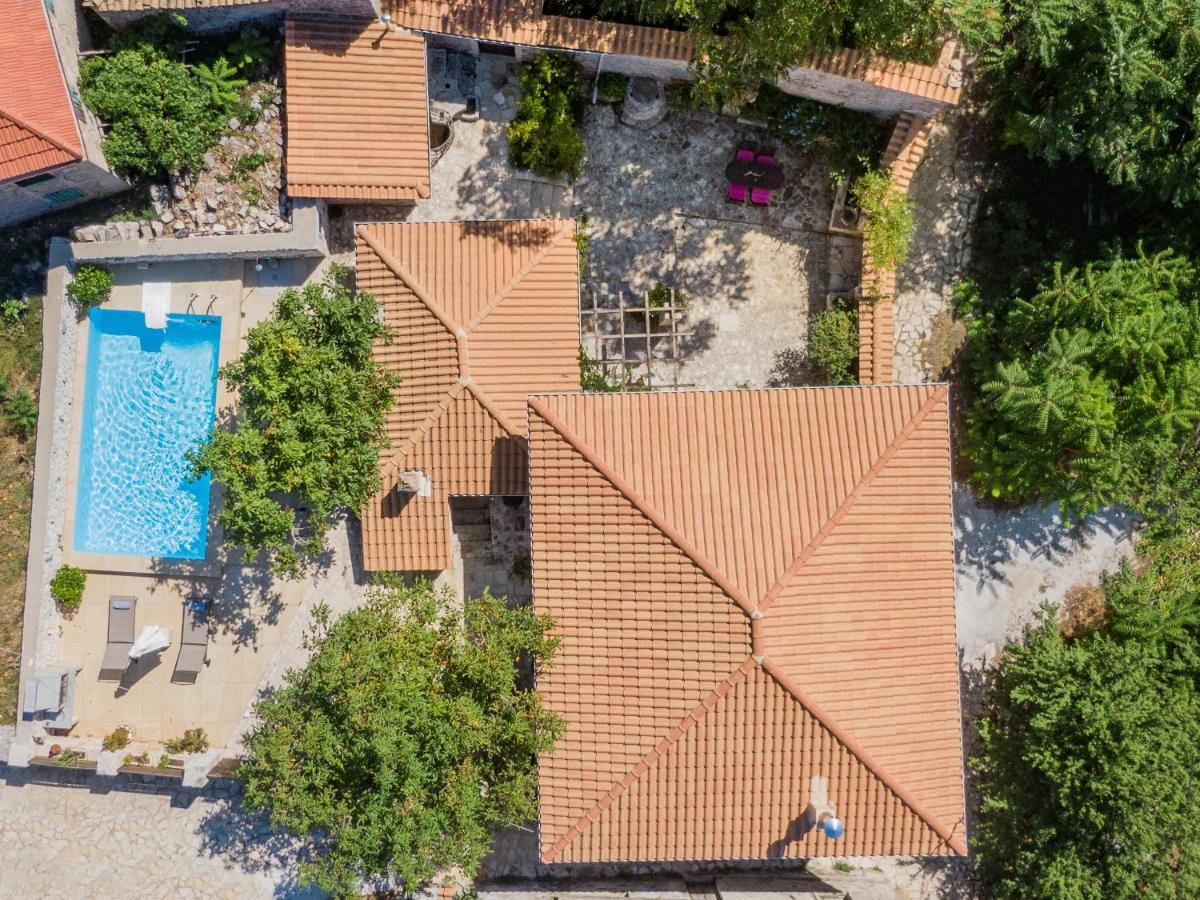 Villa Callisto- Elegant Restored Villa With Pool Yírion Extérieur photo